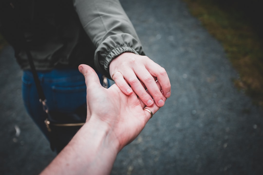 Photo helping partner